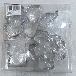 *4/$20* Shamrock Cookie Cutter Baking Set